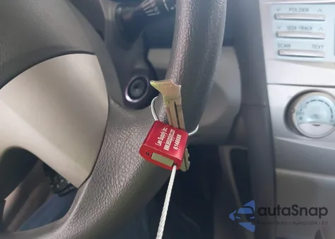 2007 Toyota Camry Ce/Le/Xle/Se z USA, uszkodzony, nr VIN 4T1BE46K07U185241